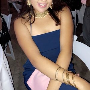 DYNAMITE jumper navy! Dress up or dress it down